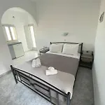 Hotell Mg Boutique Perissa (Santorini)